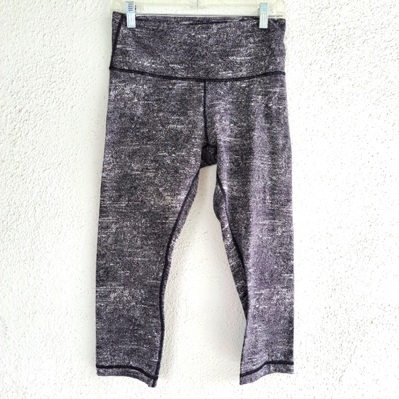 lululemon athletica Pants - 😀lululemon athletica Crop Leggings